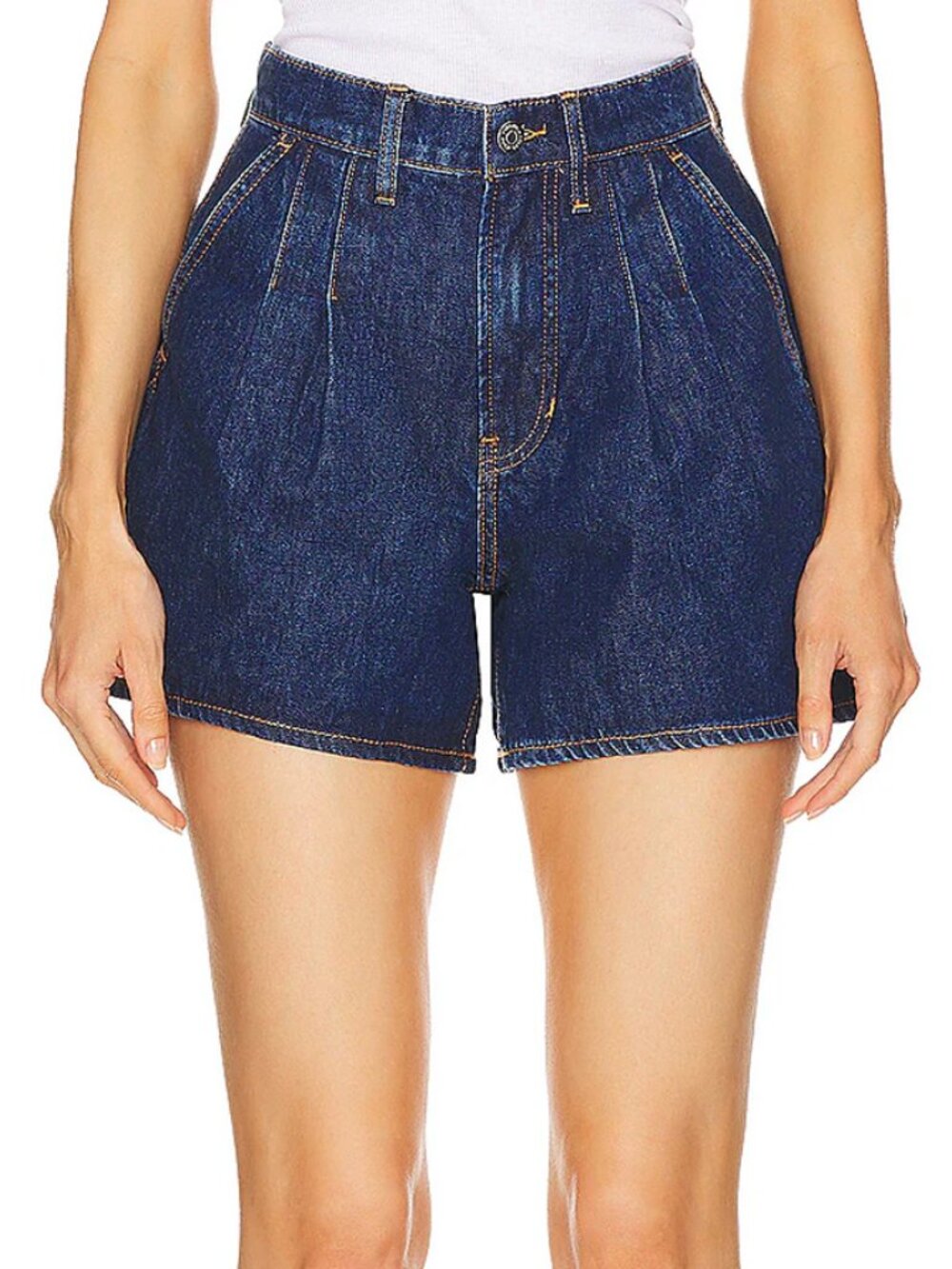 Veronica Beard Simpson Pleated Denim Shorts in Dusted Oxford Size 30